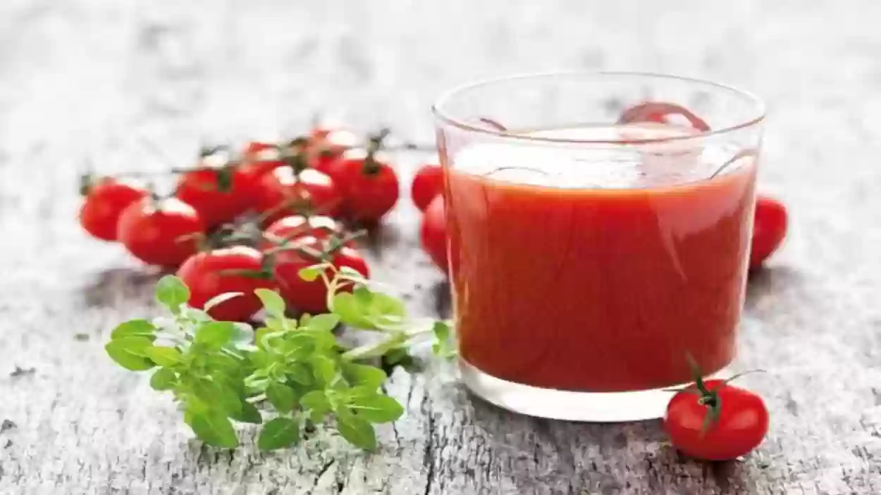 7 فوائد لعصير الطماطم على الريق