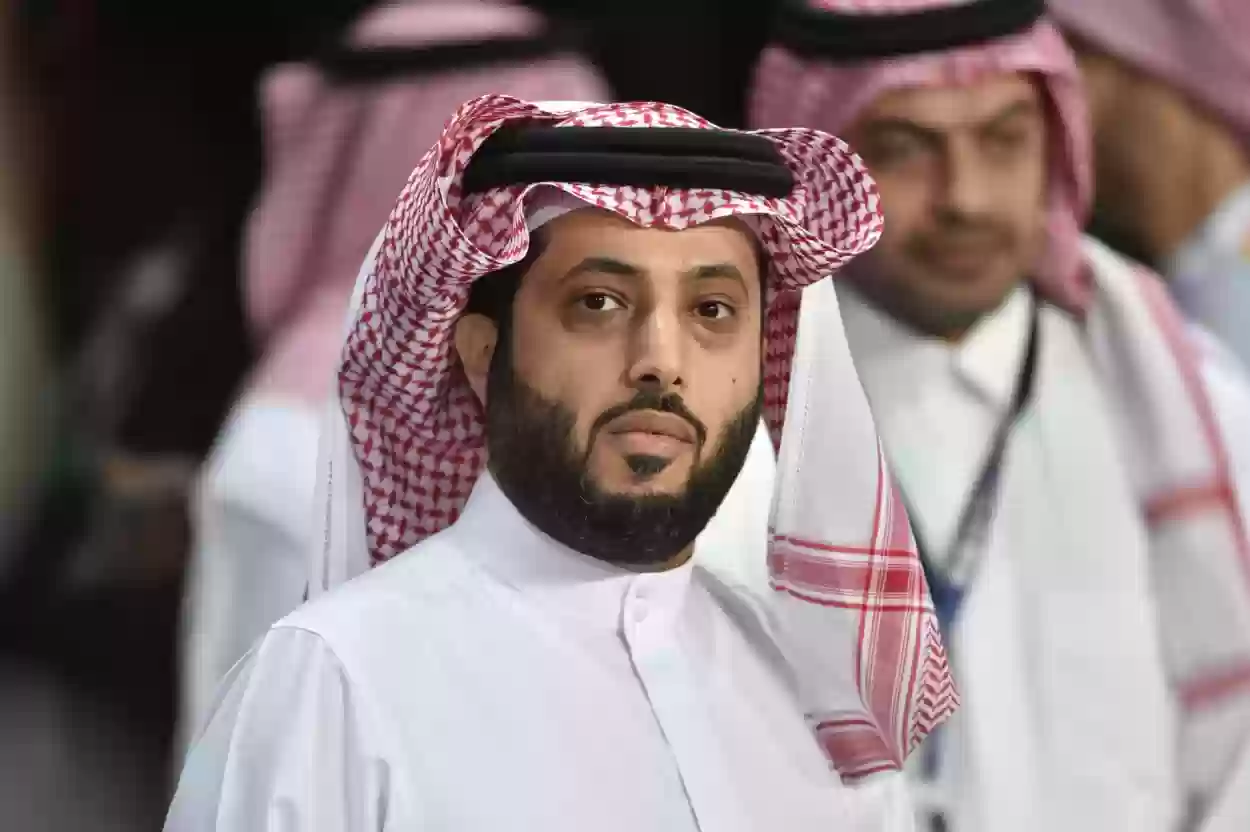 آل الشيخ يعلن بطل موسم الرياض من الهلال والنصر
