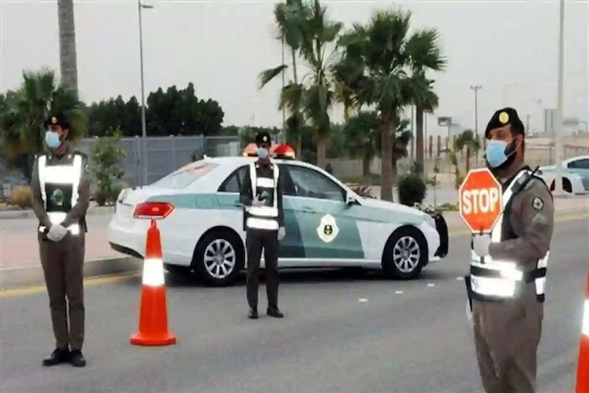 استدعاء قائد المركبة من المرور السعودي بسبب 4 مراهقين