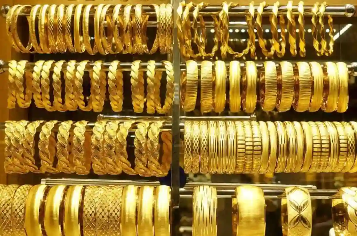 ارتفاعات وتغيرات في أسعار الذهب في الأسواق السعودية